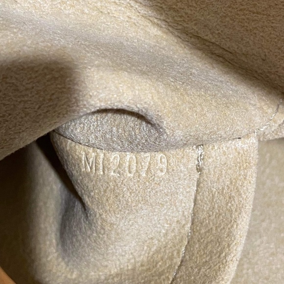 Auth. Louis Vuitton Galiera Pm Azur - Picture 9 of 9